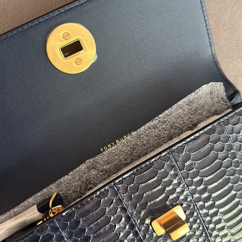 Tory Burch kira exotic wallet brand new - Picture 2 of 7